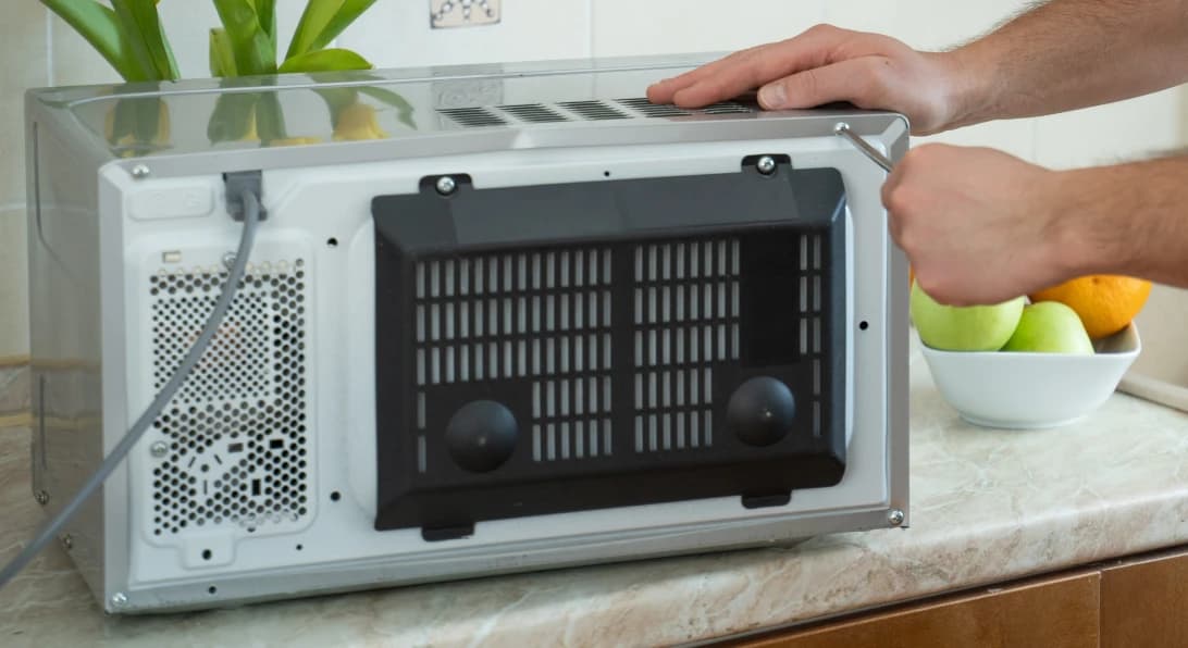 Conserto de micro-ondas