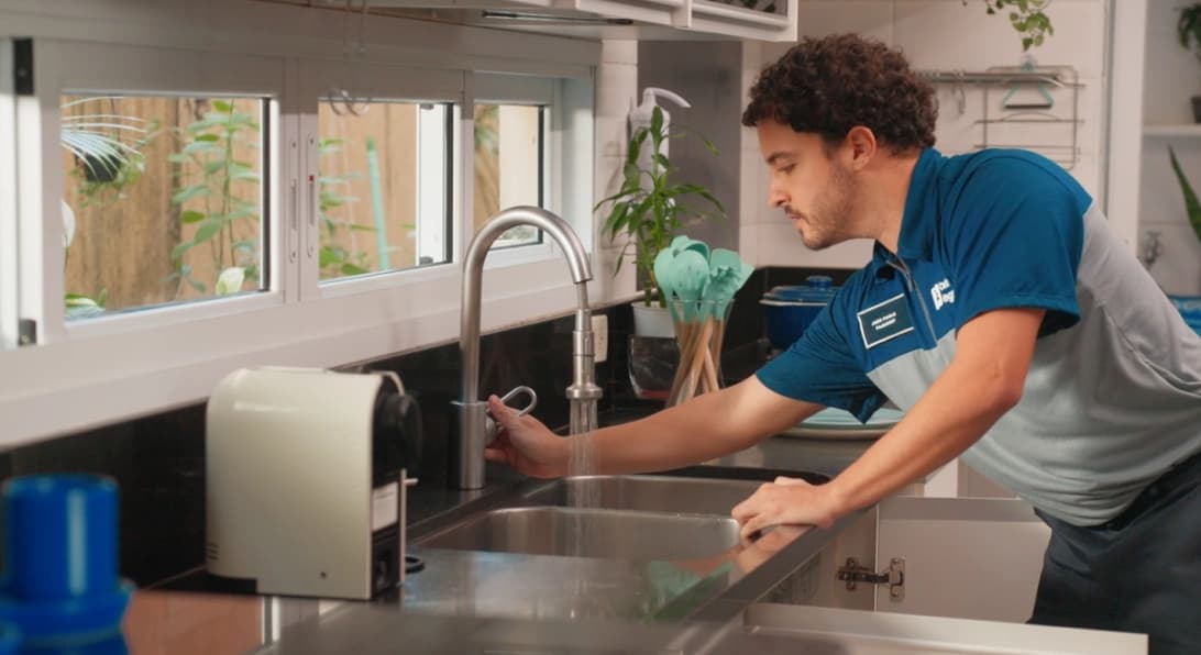 Instalação de torneira simples