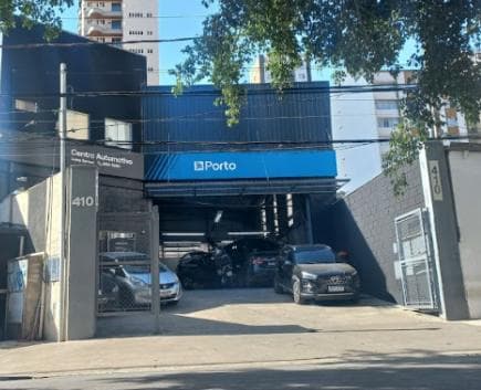 Fachada do Centro Automotivo Pinheiros 