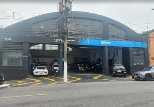Fachada do Centro Automotivo Leopoldina