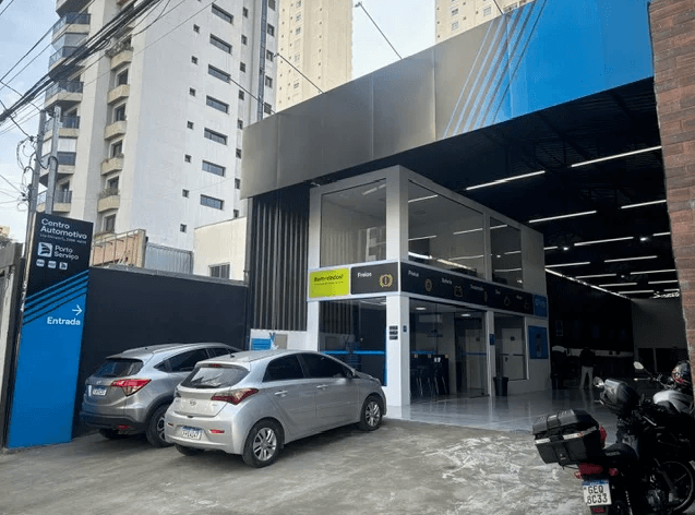 Fachada do Centro Automotivo Vila Olímpia